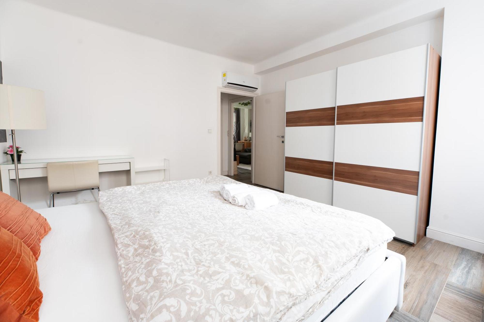 Superb Location & Chic Suite W' 2Bedroom 부다페스트 외부 사진