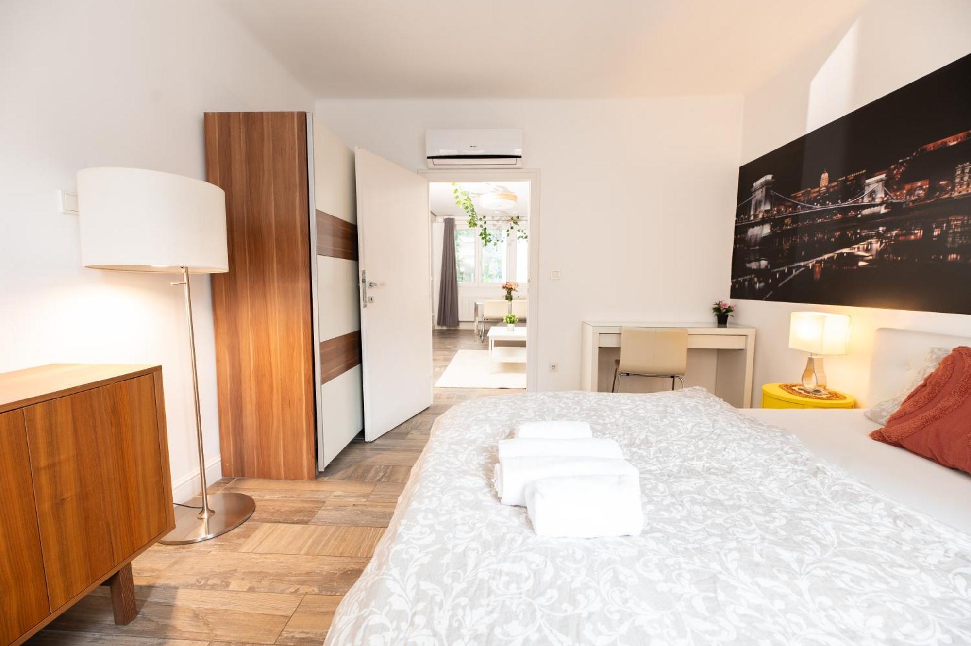 Superb Location & Chic Suite W' 2Bedroom 부다페스트 외부 사진
