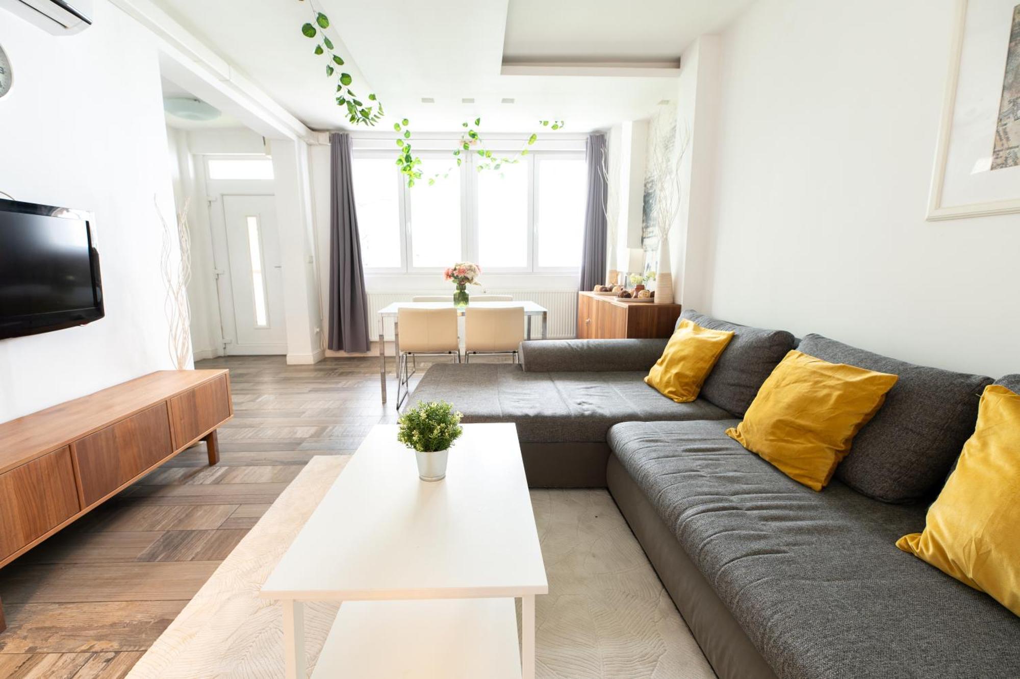 Superb Location & Chic Suite W' 2Bedroom 부다페스트 외부 사진
